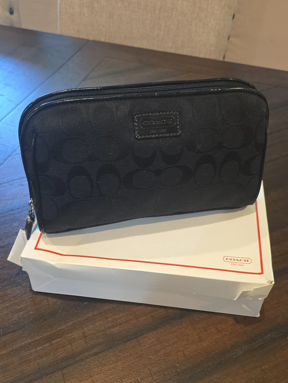 Coach Signature Collection Make-up Bag - Picture 1 of 7